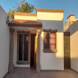 Foto de casa en venta en  , villas del cortes, la paz, baja california sur, 20179368 No. 01