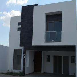 Foto de casa en venta en  , villas del renacimiento, torreón, coahuila de zaragoza, 16319700 No. 01