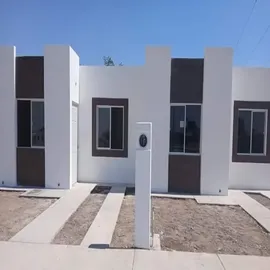 Foto de casa en venta en  , villas las misiones, gómez palacio, durango, 0 No. 01