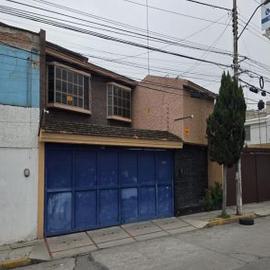 Foto de casa en venta en  , viveros, san luis potosí, san luis potosí, 0 No. 01