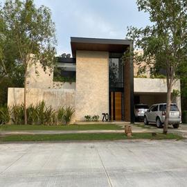 Foto de casa en renta en  , yucatán country club, mérida, yucatán, 0 No. 01
