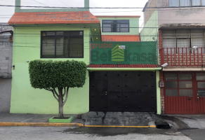 Foto de casa en venta en Juventino Rosas, Iztacalco, DF / CDMX, 24844901,  no 01