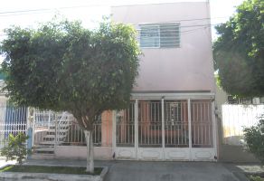 Casas en venta en Jardines de La Paz, Guadalajara... 