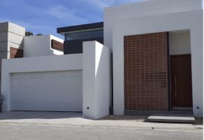 Foto de inmueble en Paseo de los Pinos, Col. Paseo del Bosque C.P. 32545, Juárez