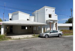 Foto de casa en venta en Campestre La Rosita, Torreón, Coahuila de Zaragoza, 23236439,  no 01