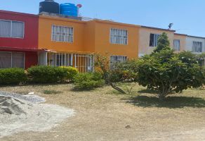Foto de casa en venta en Lomas de San Francisco Tepojaco, Cuautitlán Izcalli, México, 24924792,  no 01