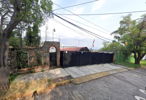 Foto de inmueble en C. Central 340, Lomas de Atzingo, 62180 Cuernavaca, Mor. #340, Col. El Tecolote C.P. 62180, Cuernavaca