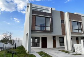 Casas en venta en Desarrollo Habitacional Zibata,... 