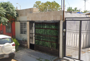 Foto de inmueble en Calle de Los Geranios #622, Col. Bugambilias C.P. 35010, Gómez Palacio