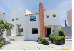 Foto de inmueble en Avenida del parque #., Col. Monte Blanco I C.P. 76087, Querétaro