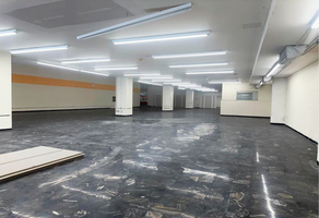 Foto de inmueble en Av Eugenio Garza Sada, Col. Contry C.P. 64860, Monterrey
