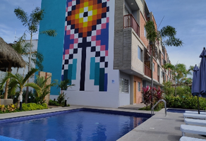 Foto de inmueble en avenida las palmas, Col. Parques las Palmas C.P. 48317, Puerto Vallarta