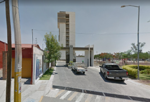 Foto de casa en venta en Bernardo Cobos, Irapuato, Guanajuato, 24844907,  no 01