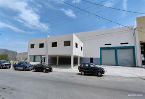 Foto de inmueble en calle, Col. Bosques la Huasteca C.P. 66367, Santa Catarina