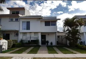 Foto de inmueble en Cerrada de Tezontle #376, Col. San Antonio de Ayala C.P. 36600, Irapuato