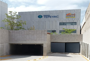 Foto de inmueble en Eduardo Molina, Col. Granjas Modernas C.P. 07460, Gustavo A. Madero