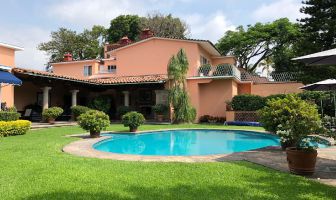 Foto de casa en venta en Palmira Tinguindin, Cuernavaca, Morelos, 22567230,  no 01