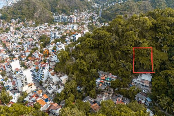Foto de inmueble en naranjo 456 #s/n, Col. Altavista C.P. 48380, Puerto Vallarta