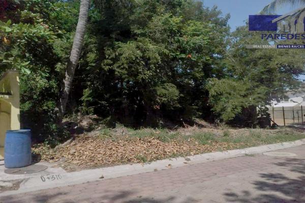 Foto de inmueble en Venta Terreno 810 m2 frente a campo de golf palma real T501, Col. Ixtapa C.P. 40884, Zihuatanejo de Azueta
