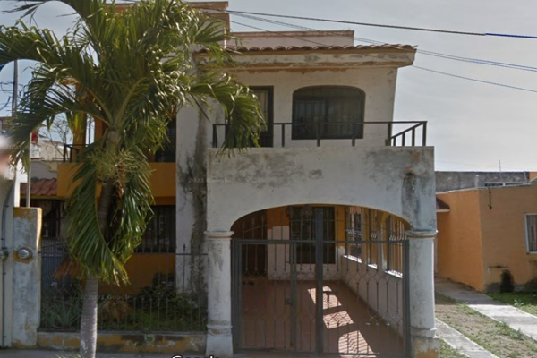 Foto de inmueble en AV DE LOS TAMARINDOS  #27, Col. Valle de las Garzas C.P. 28219, Manzanillo