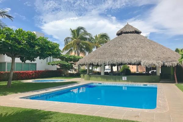 Foto de inmueble en Paseo de los Cocoteros, Col. Flamingos C.P. 63732, Bahía de Banderas