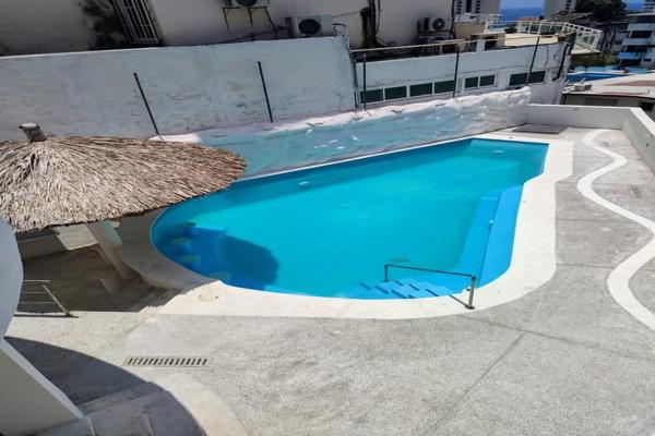 Foto de inmueble en COSTERA VIEJA #s/n, Col. Condesa C.P. 39690, Acapulco de Juárez