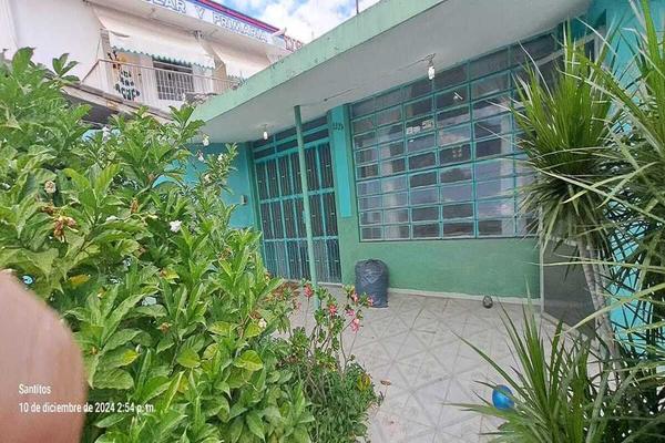Foto de inmueble en 10, Col. Cortes Sarmiento C.P. 97168, Mérida
