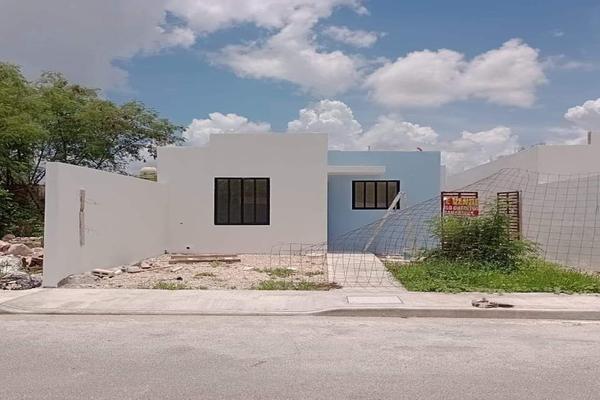 Foto de inmueble en 111, Col. Paseos de Opichen C.P. 97246, Mérida