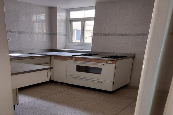 Foto de inmueble en Avenida Del Parque, Col. Napoles C.P. 03810, Benito Juárez