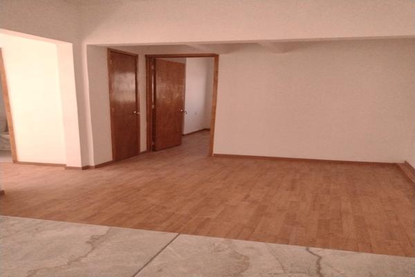 Foto de inmueble en Calle de Tacuba, Col. Centro (Área 2) C.P. 06010, Cuauhtémoc