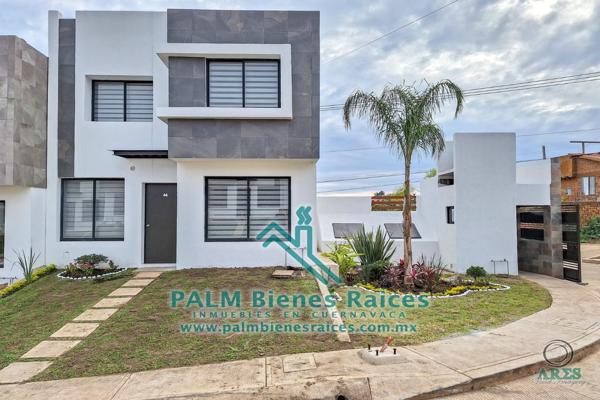 Foto de inmueble en 15 de Agosto #s/n, Col. Lomas de Zompantle C.P. 62157, Cuernavaca