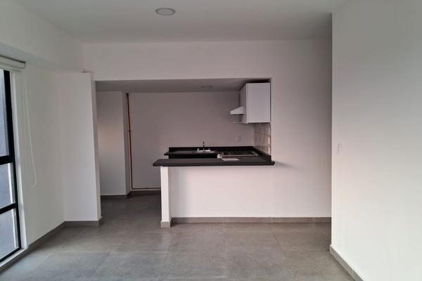 Foto de inmueble en 16 de septiembre, Col. San Martín Xochinahuac C.P. 02120, Azcapotzalco