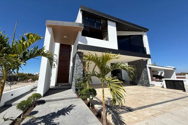 Foto de inmueble en Malaga #s/n, Col. El Cid C.P. 82110, Mazatlán