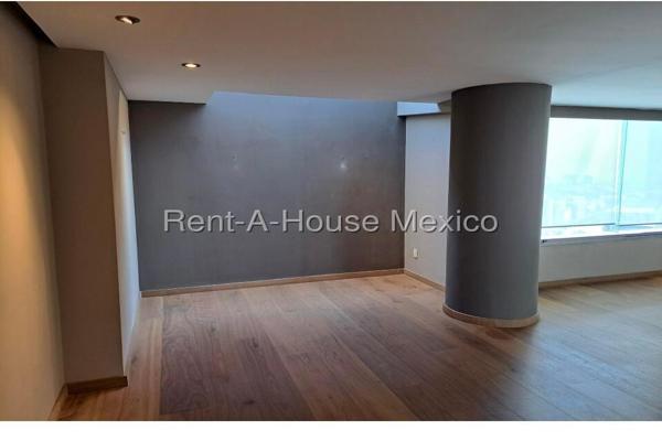 Foto de inmueble en Avenida Santa Fe 453 #453, Col. Santa Fe Cuajimalpa C.P. 05348, Cuajimalpa de Morelos