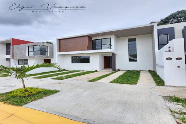 Foto de inmueble en Carretera Coatepec - Las Trancas #s/n, Col. El Grande C.P. 91607, Coatepec