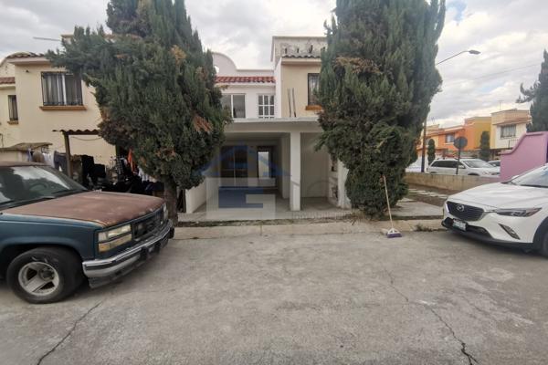 Foto de inmueble en Jardines de Tultitlán, Col. Villa Esmeralda C.P. 54910, Tultitlán