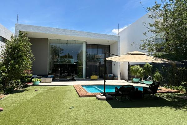 Foto de inmueble en JARDIN DE LOS HALCONES, Col. Country Club Gran Jardín C.P. 37134, León