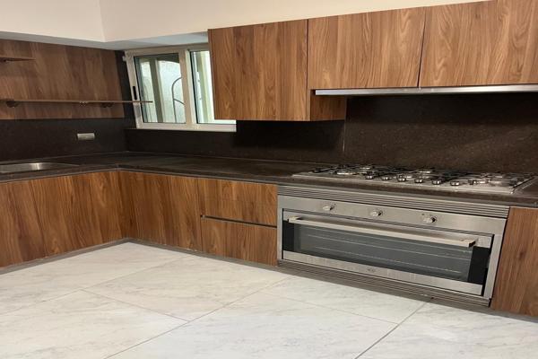 Foto de inmueble en Fundadores, Col. Santa Fe C.P. 66278, San Pedro Garza García