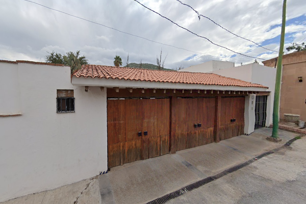 Foto de inmueble en Oaxaca, Col. Las Rosas C.P. 35090, Gómez Palacio