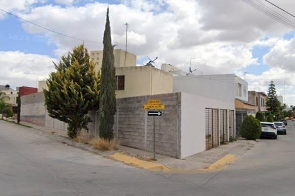 Foto de inmueble en Calle Palma del Río, Col. Villa de Nuestra Señora de La Asunción Sector Encino C.P. 20126, Aguascalientes