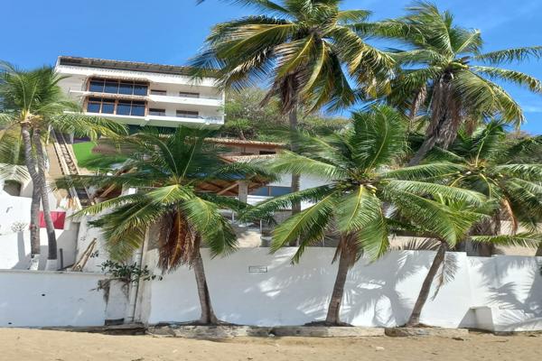 Foto de inmueble en De Los Riscos #32, Col. Las Hadas C.P. 28867, Manzanillo