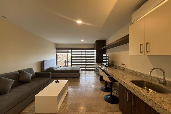 Foto de inmueble en 35 Av Norte, Col. Gonzalo Guerrero C.P. 77934, Bacalar