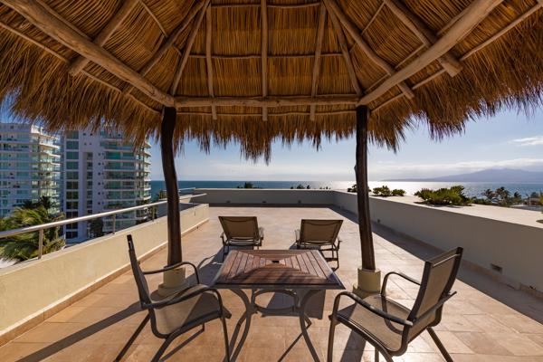Foto de inmueble en Paseo de Los Cocoteros , Col. Flamingos C.P. 63732, Bahía de Banderas