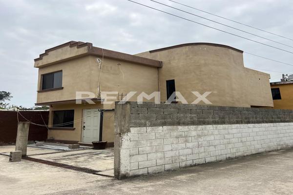 Foto de inmueble en 4a. Avenida, Col. Laguna de La Puerta C.P. 89310, Tampico