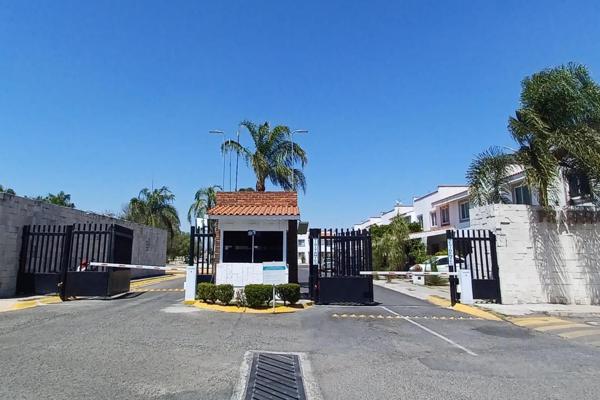 Foto de inmueble en CUARTA CERRADA  #113, Col. Praderas de Santa Lucía C.P. 38018, Celaya