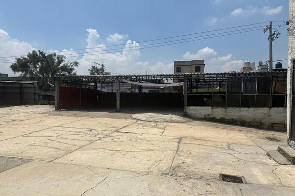 Foto de inmueble en 5 de febrero 1, Col. San Andrés Atenco C.P. 54040, Tlalnepantla de Baz