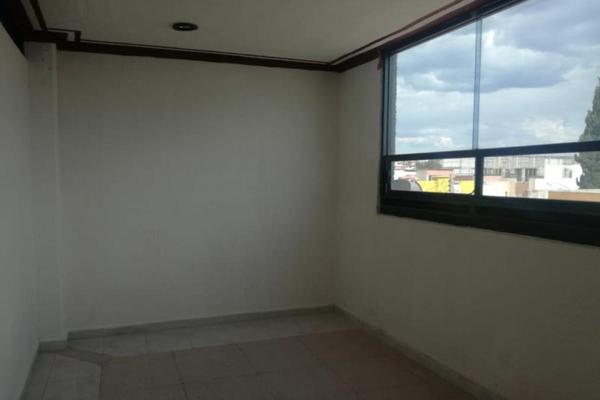 Foto de inmueble en 5 DE MAYO #67, Col. Centro C.P. 76800, San Juan del Río