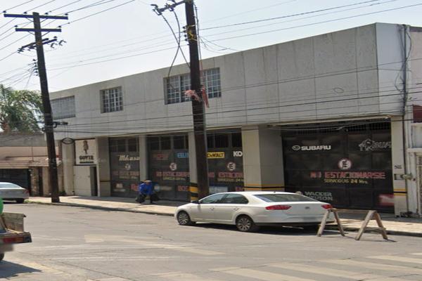Foto de inmueble en 5 de mayo, Col. Centro C.P. 64720, Monterrey