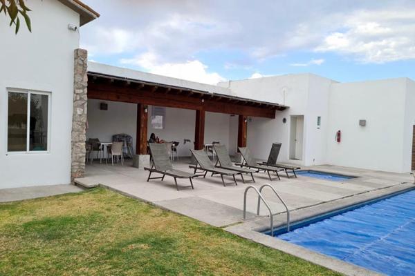 Foto de inmueble en Av. Del Lago 6 #6, Col. Las Condes (Residencial) C.P. 76922, Corregidora