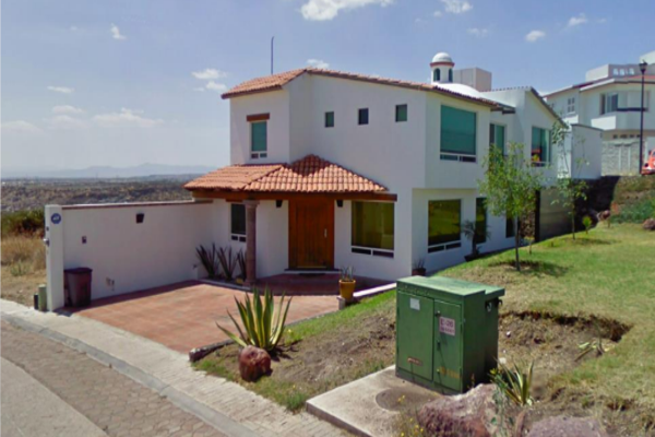 Foto de inmueble en Avenida Senda Eterna, Col. Milenio 3a. Sección C.P. 76060, Querétaro